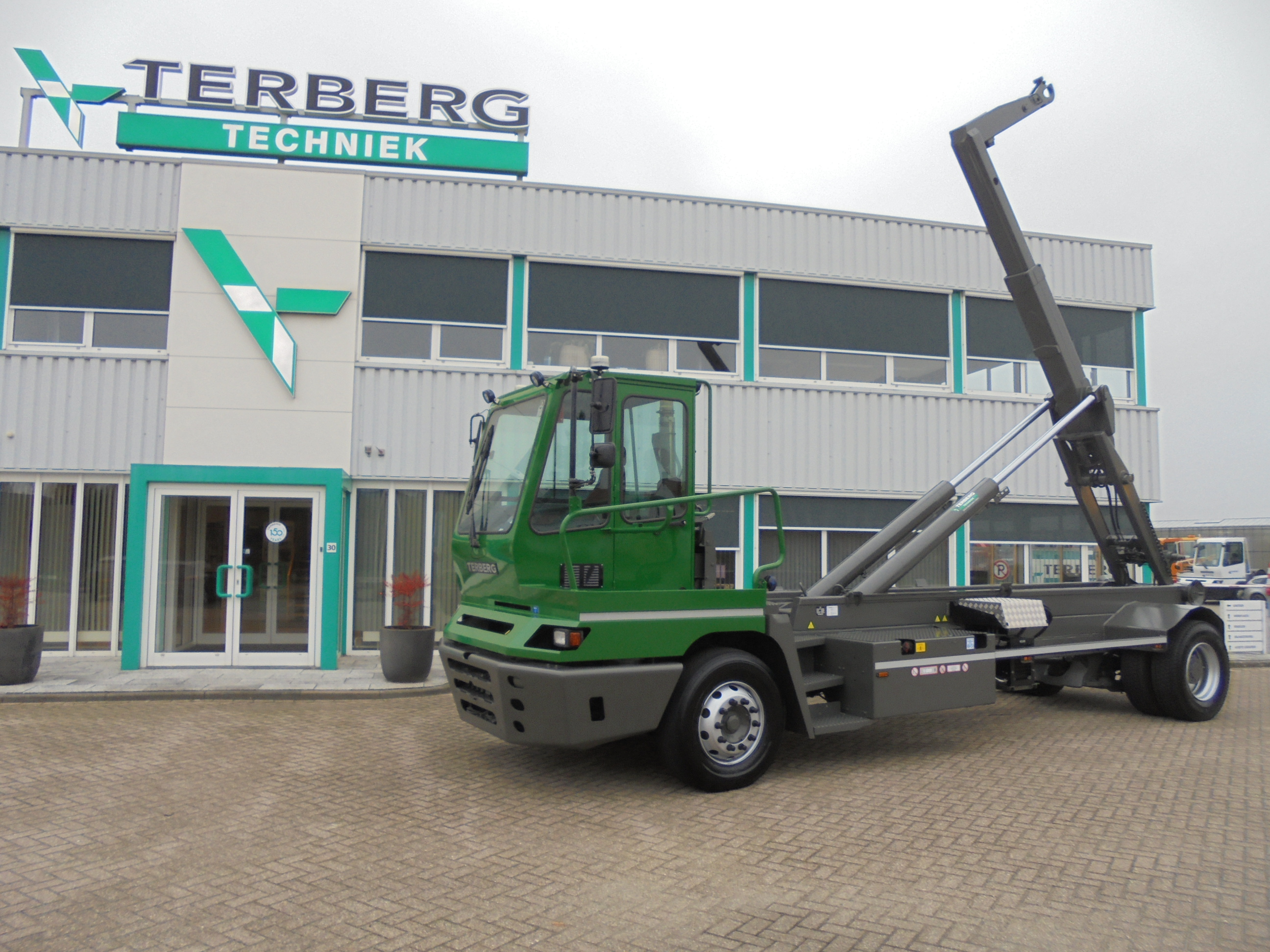 Gereed voor aflevering voor Theo Steil GmbH in Trier